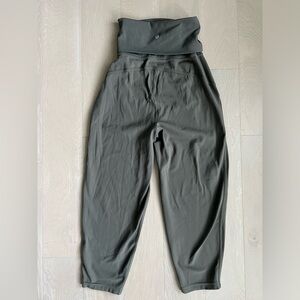 Lululemon Align Súper HR
Size 0
jogger 21”
